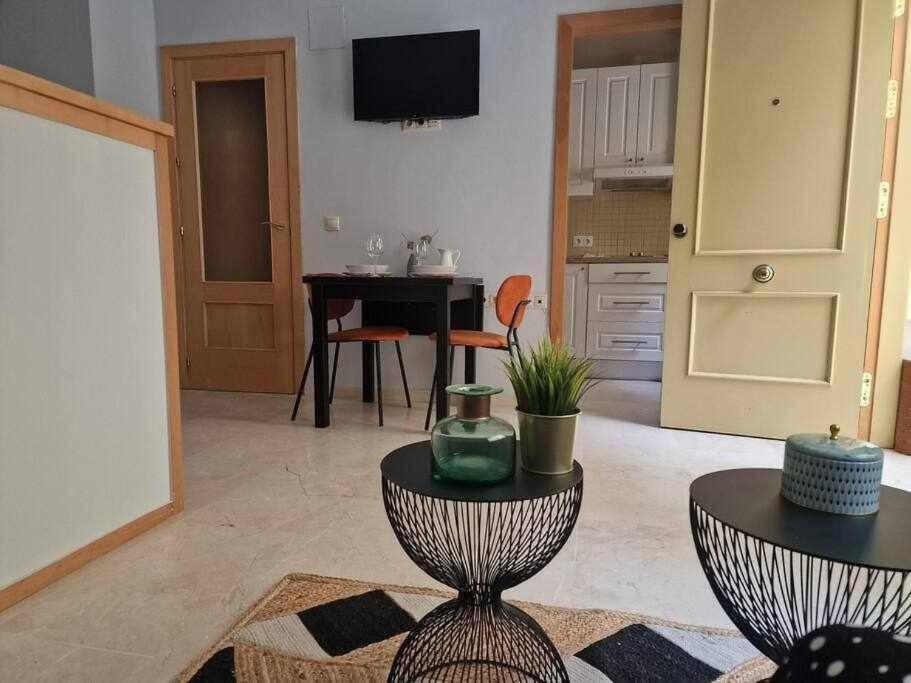 Isg Apartments Estudio En La Alameda Seville Luaran gambar